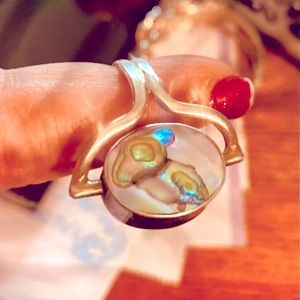 Woman’s Ring